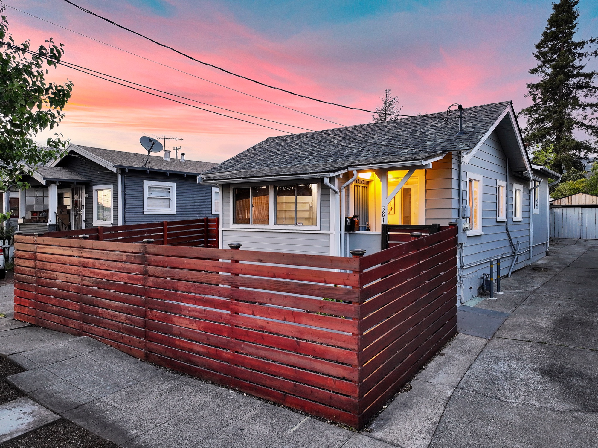 3818 Suter St, Oakland, CA 94619